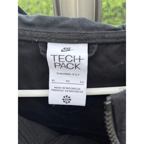 Nike tech pack jacket - Picture 2 of 3